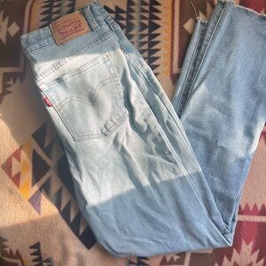Very cute light blue Levi’s jeans, only worn a couple times